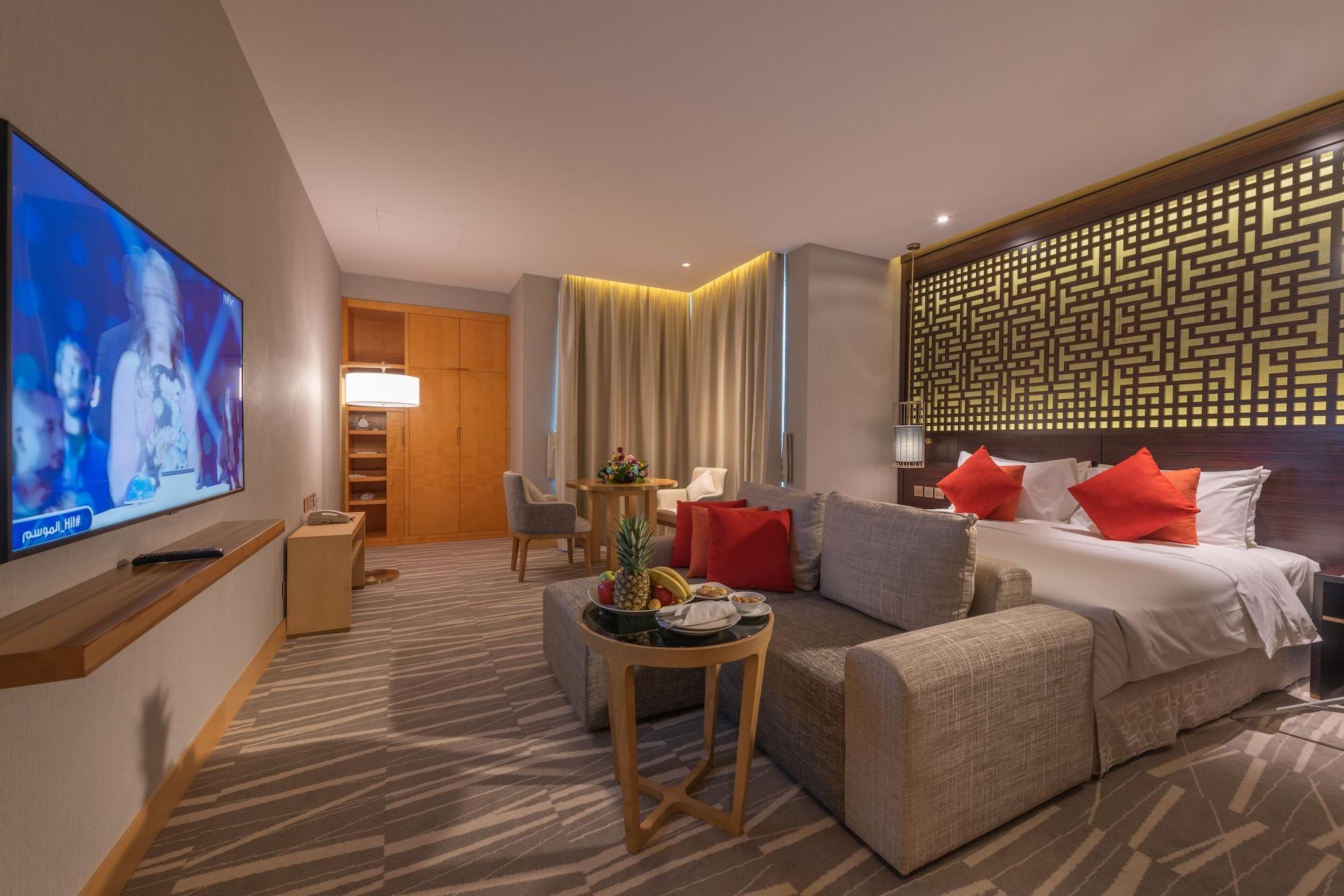 Ramada Hotel & Suites By Wyndham Al Qassim Al Bukayriah Bagian luar foto Deluxe Suite
